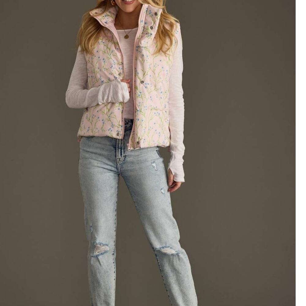 Light Pink Floral Puffer Vest - Picture 8 of 9